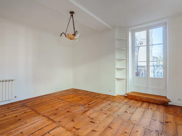 À VENDRE Appartement de charme au coeur de Saint-Jean-de-Lu