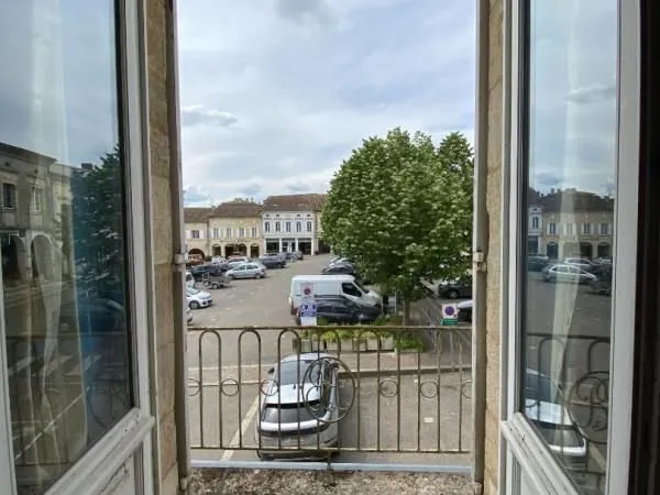Local 300 m²