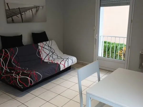 STUDIO - 20.45 m2 - QUARTIER MIRANDE-UNIVERSITES
