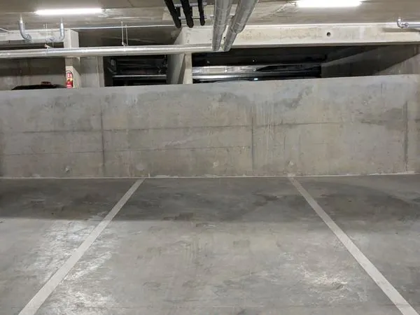 Parking à louer sécurisé (les Hautes Maisons à Coupvray)