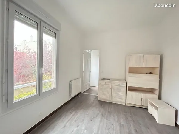 Studio 1 pièce 17 m²