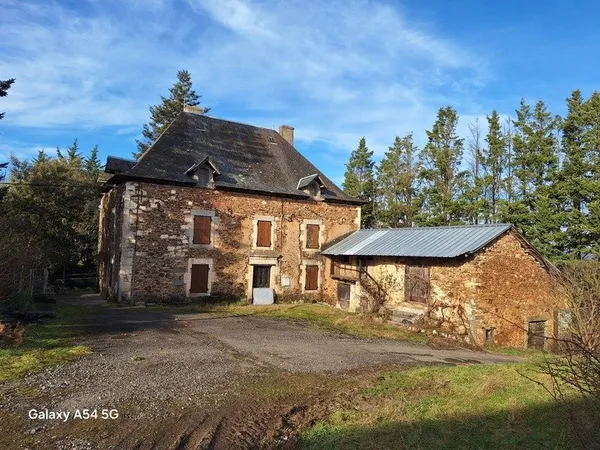 Corps de ferme + terres
