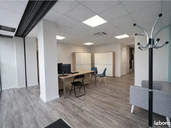 Commerce 72 m²