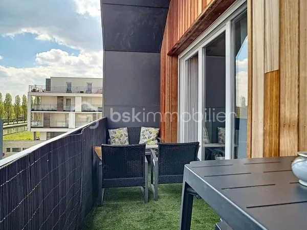 Appartement F3, dans secteur recherché proche du canal de l'Ourc