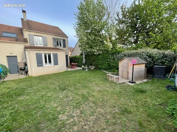 Maison familiale 98m2 - 5 pièces - Jardin - Mandres les Roses