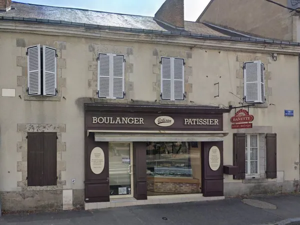 Local commercial Fay Aux Loges - 205 m²