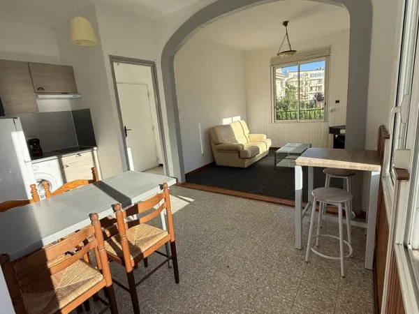 Agréable et lumineux appartement F2 meublé