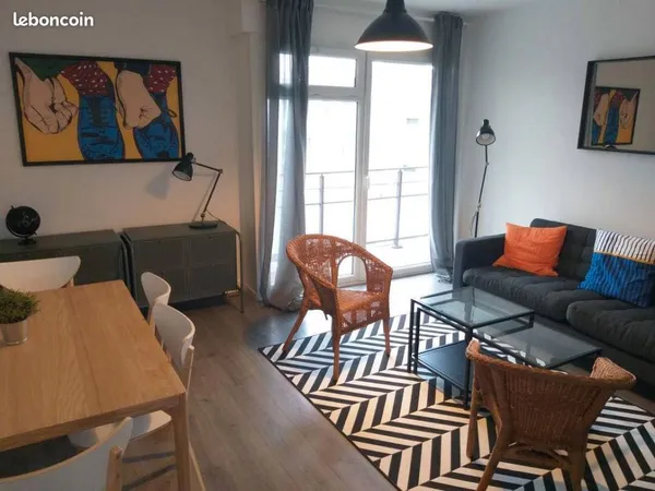 Chambre tout confort en colocation de standing - Emplacement idéal