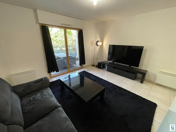LE MESNIL-ESNARD - VENDU LOUÉ - Appartement T2 d'environ 41 m² avec terrasse + parking double + cave