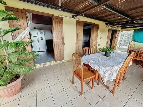 Maison créole à L'Étang-Salé - Emplacement privilégié et
