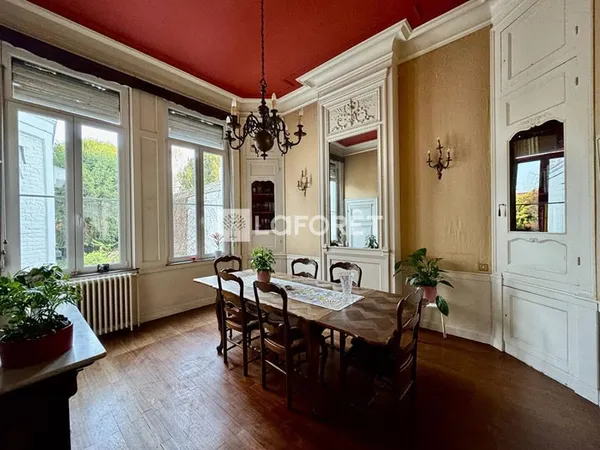 Maison 6 pièces 162 m²
