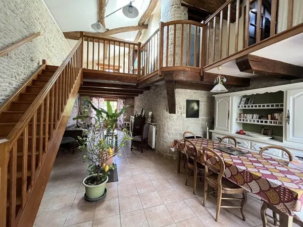 Maison charentaise 5 pièces 149 m²