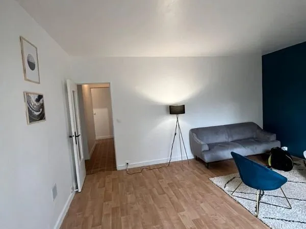 Colocation dans appartement 4 chambres entièrement rénovée Proche gare