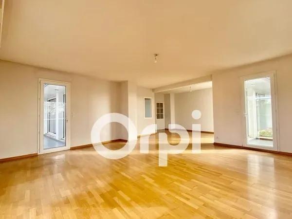 Appartement 3 pièces 103 m²