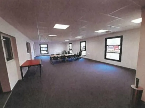 Bureaux 136 m²