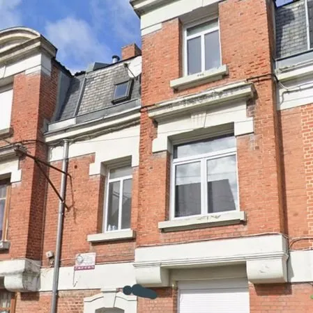 Grande maison 6 chambres arrière gare