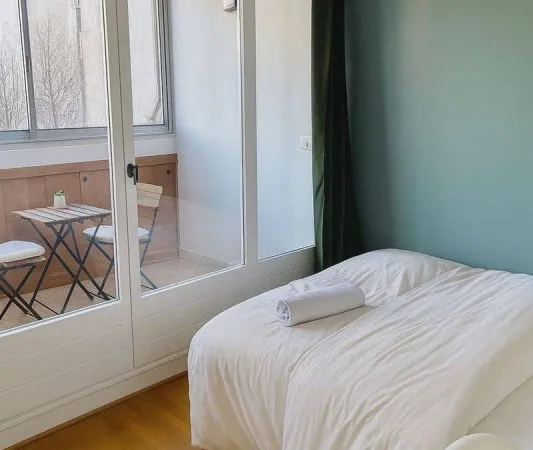Appartement 1 pièce 93 m²