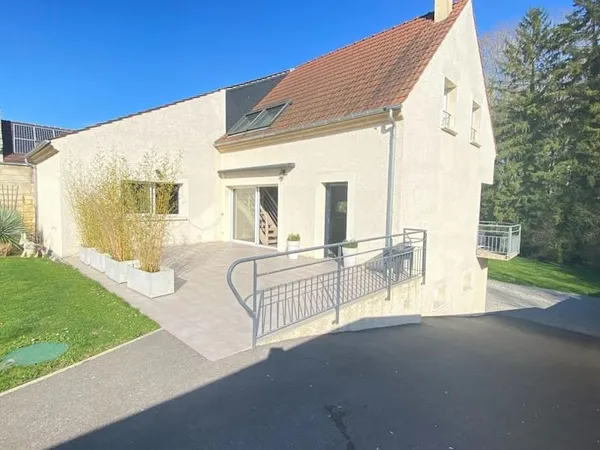 Maison 7 pièces 159 m²