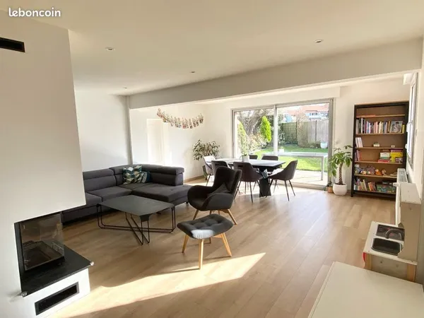 Maison semi-mitoyenne