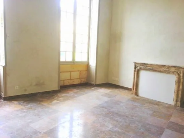 Quartier St Pierre- Studio atypique RDC