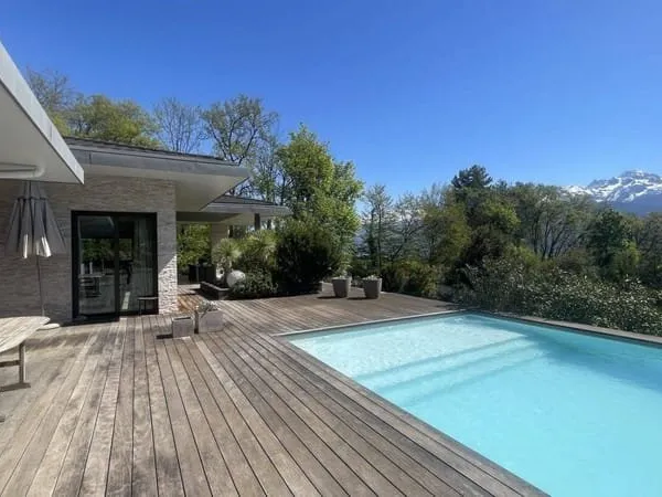 Maison de plain-pied 6 pièces 310 m²