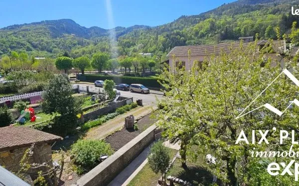 Maison de village 10 pièces 282 m²