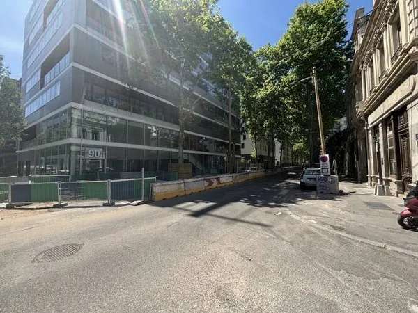Fonds de commerce 100 m²