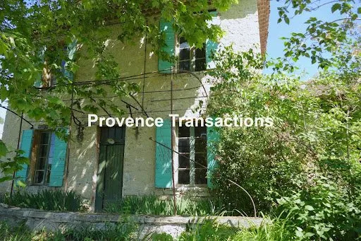 Propriété 280 m²