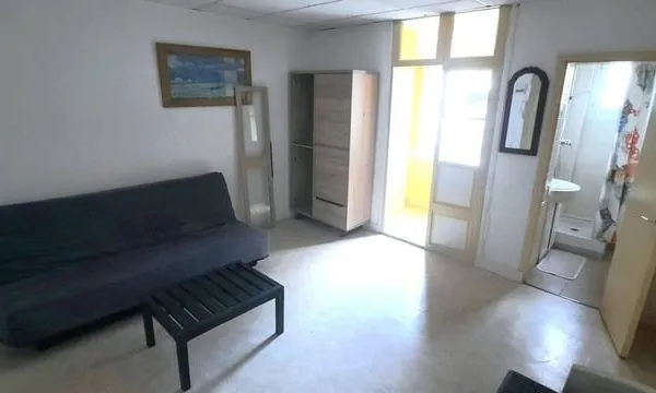 Studio 1 pièce 18 m²