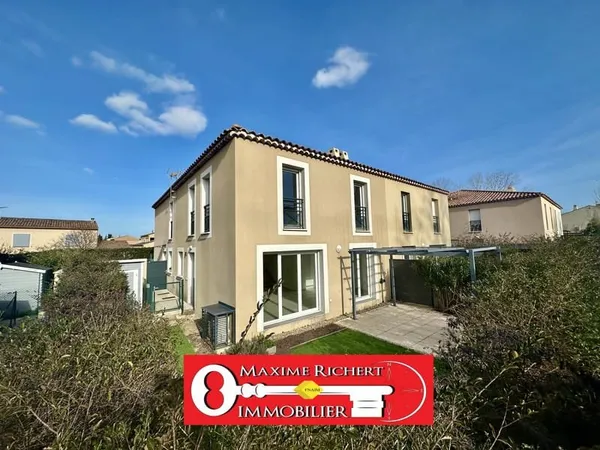 St Martin de Crau (13): Villa T4 de 2019 en excellent état avec jardin et deux parkings