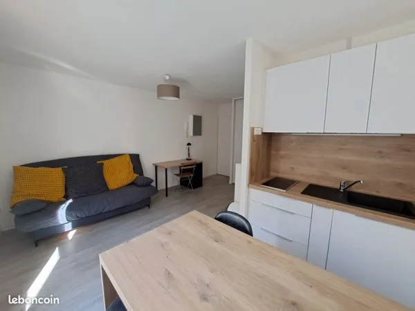 Studio 1 pièce 21 m²