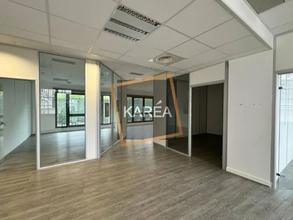 Bureaux 165 m²