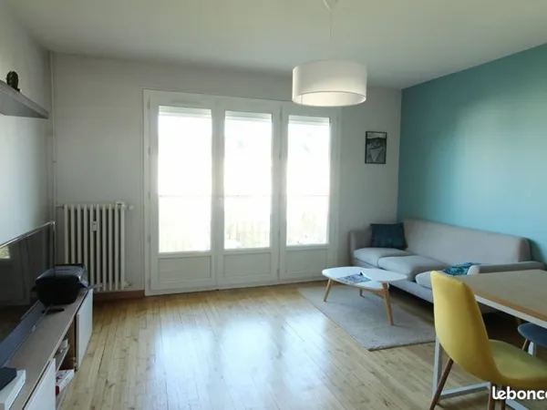 Chambre meublée en colocation - Angers Est (rue des Ormeaux)