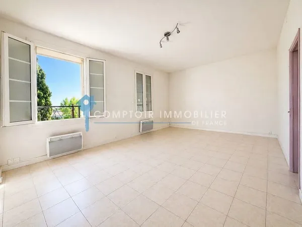Exclusivité Appartement 3 pièces à rénover Vergèze Vue