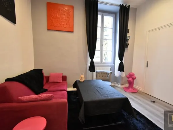 Nantes centre Dobrée - appartement type 3, 2 chambres parkin