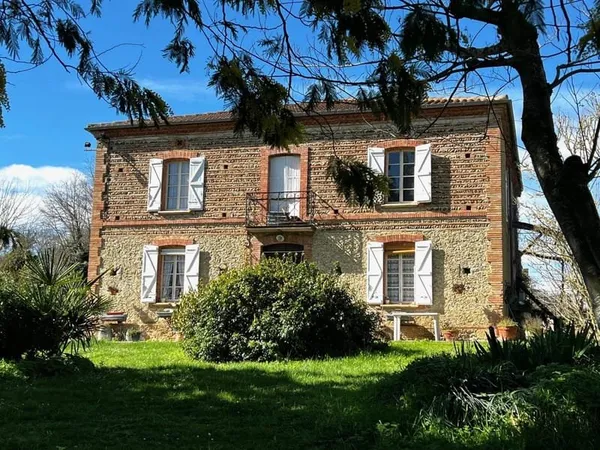 Maison de caractère sur 1,24 ha