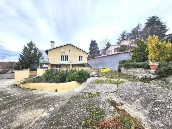 Maison 6 pièces 190 m²