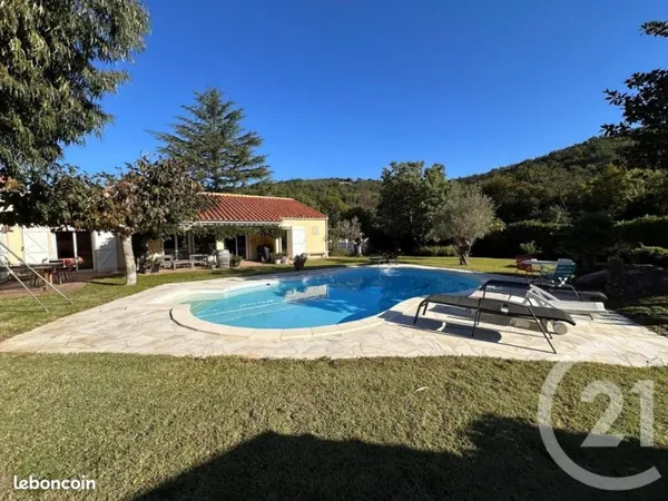 Maison 5 pièces 146 m²