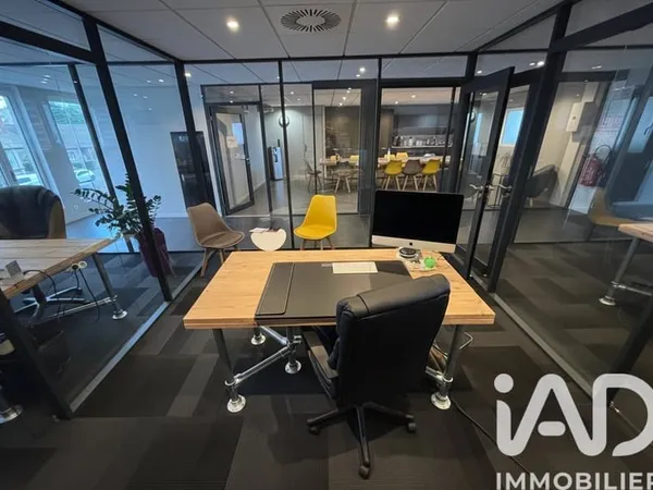 Maison avec appartements 210 m²