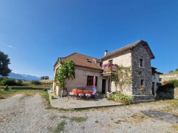 Maison 10 pièces 190 m²