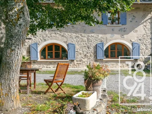 Ferme 6 pièces 292 m²