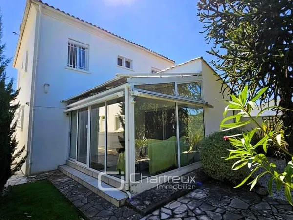 MAISON ANNEES 50