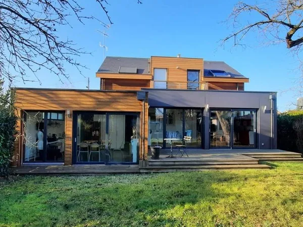 Maison 7 pièces 180 m²