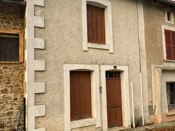Maison ancienne de bourg à rénover