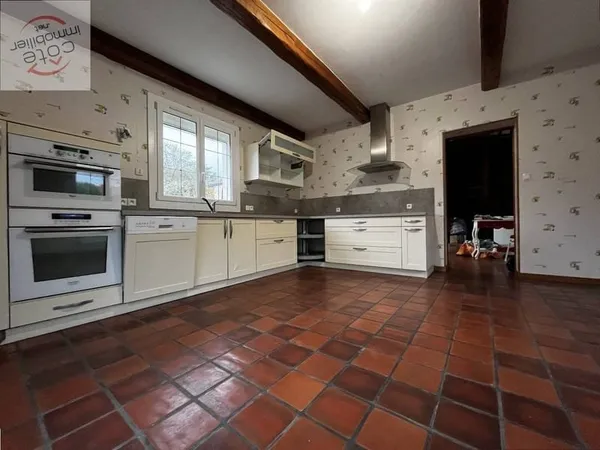 Maison 7 pièces 227 m²