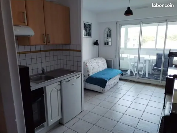 T2 25m² + grande loggia vitrée + place de parking