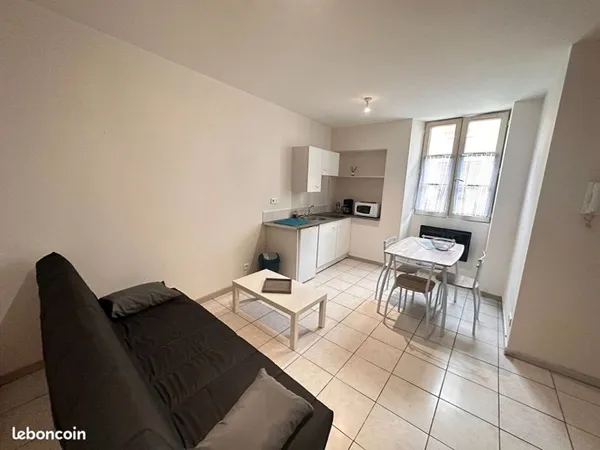 Studio 1 pièce 17 m²