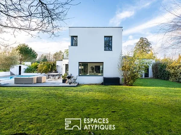 Villa d'architecte contemporaine, le luxe discret à Basse-Goulaine