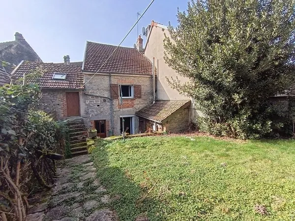 Maison Vieilmoulin 5 pièce(s) 107 m2