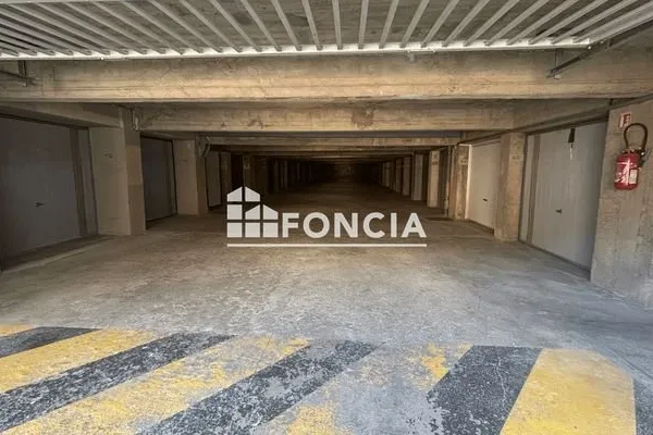 Parking 17 m²